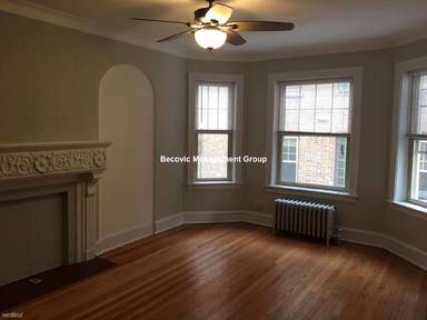 Main picture of 5044 N Wolcott Ave