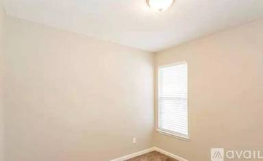 Main picture of 105 Saddlestone Ct S