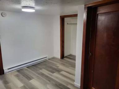 Main picture of 325 1st Ave