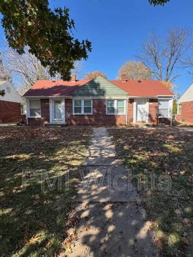 Main picture of 2608 E Grail St