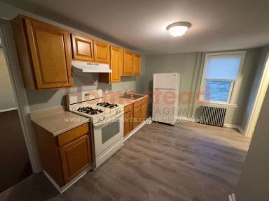 Main picture of 640 Sharon Ave