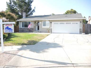 Main picture of 68 Guava Blossom Ct