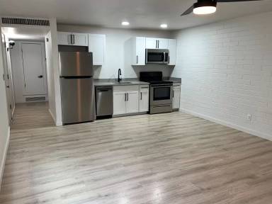 Main picture of 1040 N 7th Ave