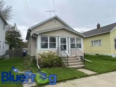 Main picture of 353 Bowen St
