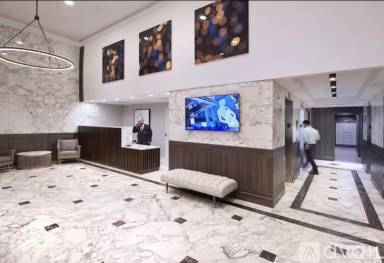 Main picture of Murray Hill Marquis