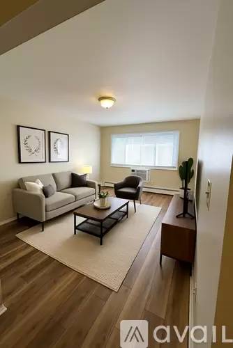 Main picture of 4619 S Howell Ave