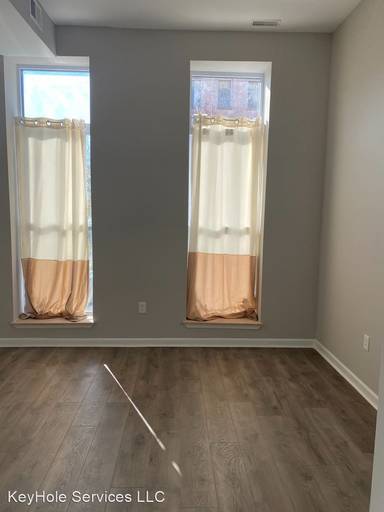 Main picture of 1014 W Lanvale St