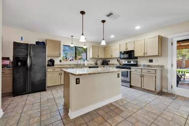 Main picture of 3830 E Evans Rd