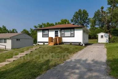 Main picture of 1324 NE 46th Ter