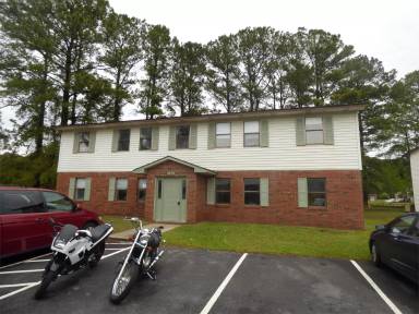 Main picture of 108 Ravenwood Dr