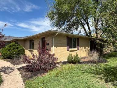 Main picture of 3657 Locust St