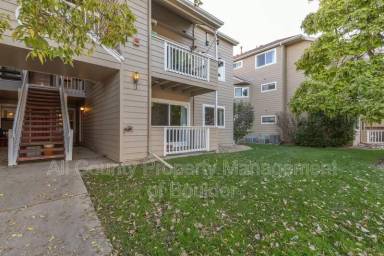 Main picture of 4935 Twin Lakes Rd