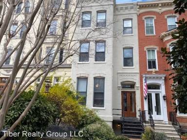 Main picture of 318 E Capitol St NE