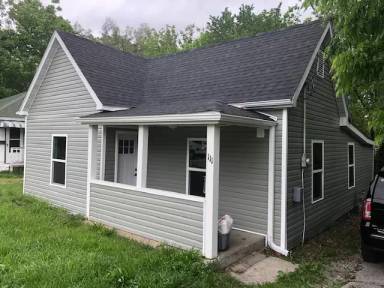 Main picture of 115 W Worley St