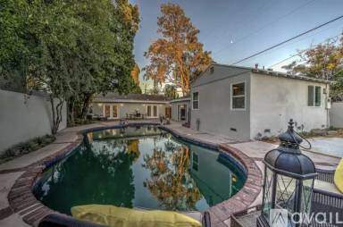 Main picture of 5617 Denny Ave