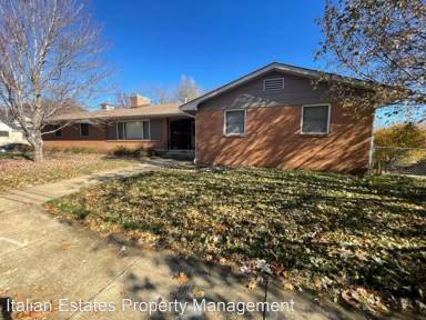 Main picture of 330 N Martin Luther King Jr Dr