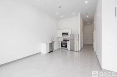 Main picture of 78 Middlesex St