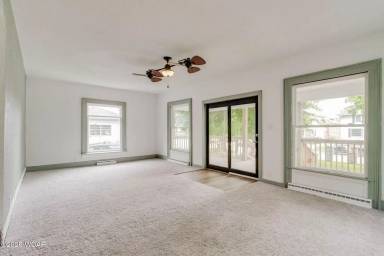 Main picture of 1157 W High St