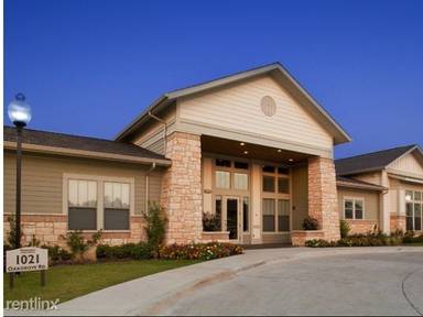 Main picture of 1021 Oak Grove Rd