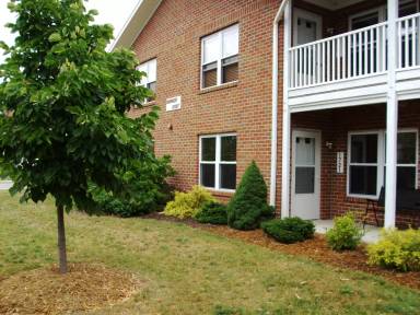 Main picture of 1721 Clough St
