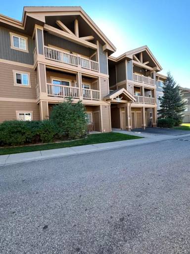 Main picture of 646 River View Dr