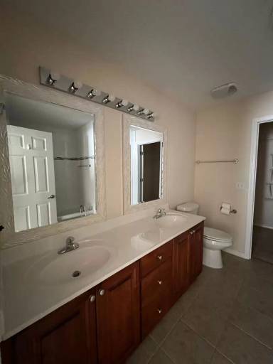 Main picture of 205 Tyler St