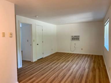Main picture of 2550 W Palouse St