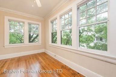 Main picture of 904 Ponce de Leon Ave NE