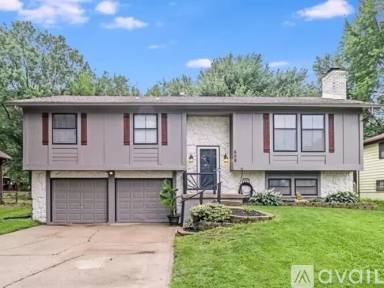 Main picture of 609 Kenneth Ln
