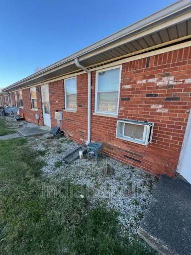 Main picture of 120 W William Dr