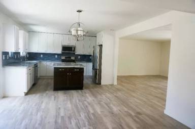 Main picture of 1450 Faith Cir