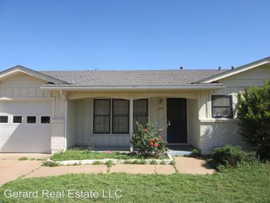 Main picture of 2942 Bennett Dr