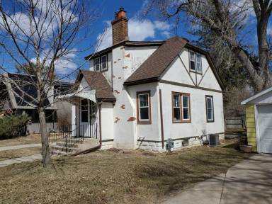 Main picture of 1102 3rd St NW