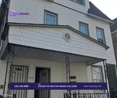 Main picture of 302 Arlington Ave