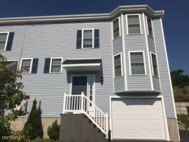 Main picture of 11 Bittersweet Blvd