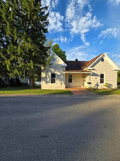 Main picture of 235 Mills Ave