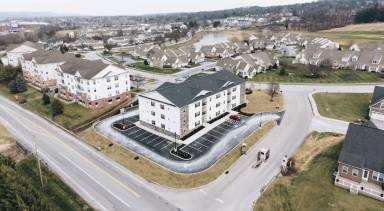 Main picture of 1060 Crest Way