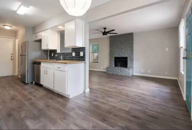 Main picture of 411 Parkhill Cv