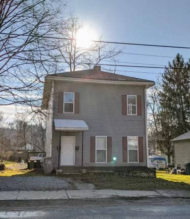 Main picture of 626 Washington St