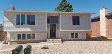 Main picture of 716 W Mountain View Dr