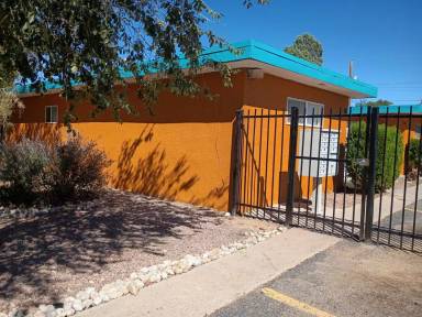 Main picture of 1132 Palomas Dr SE