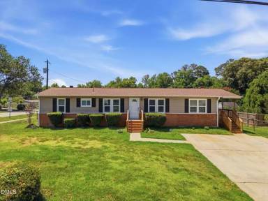 Main picture of 320 Earp St