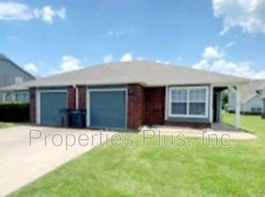 Main picture of Hamilton Crossing Apartments