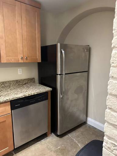 Main picture of 1142 W Grace St