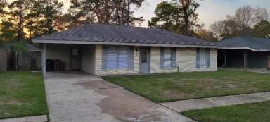 Main picture of 858 Fontainbleau Dr