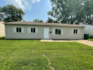 Main picture of 51 W Adams Dr