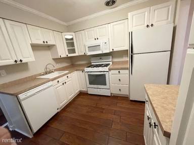 Main picture of 1430 N Evergreen Ave
