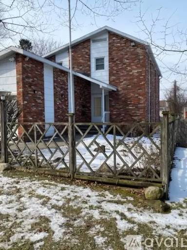Main picture of 72 Davis Ave