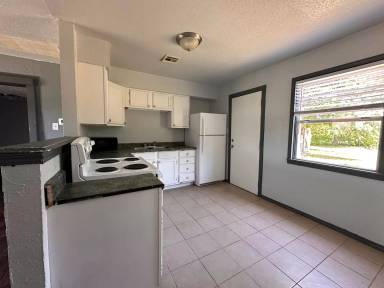 Main picture of 2809 NW 19th St