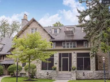 Main picture of Hedstrom Manor - 48-A